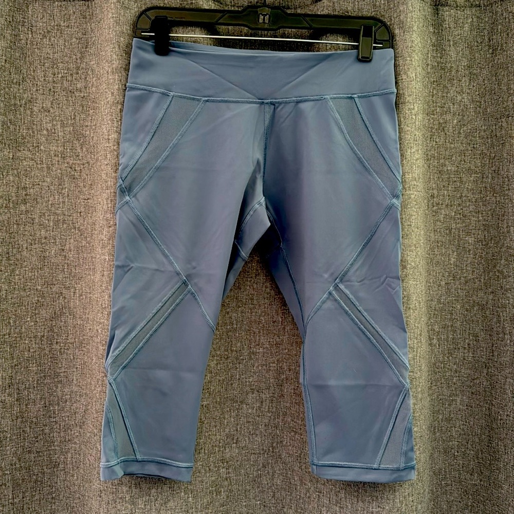 Lululemon light blue cropped leggings with mesh cutouts🍁🍁🍁